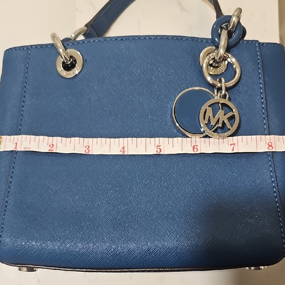 Michael Kors Navy Shoulder Bag with Silver Accents - Picture 12 of 13